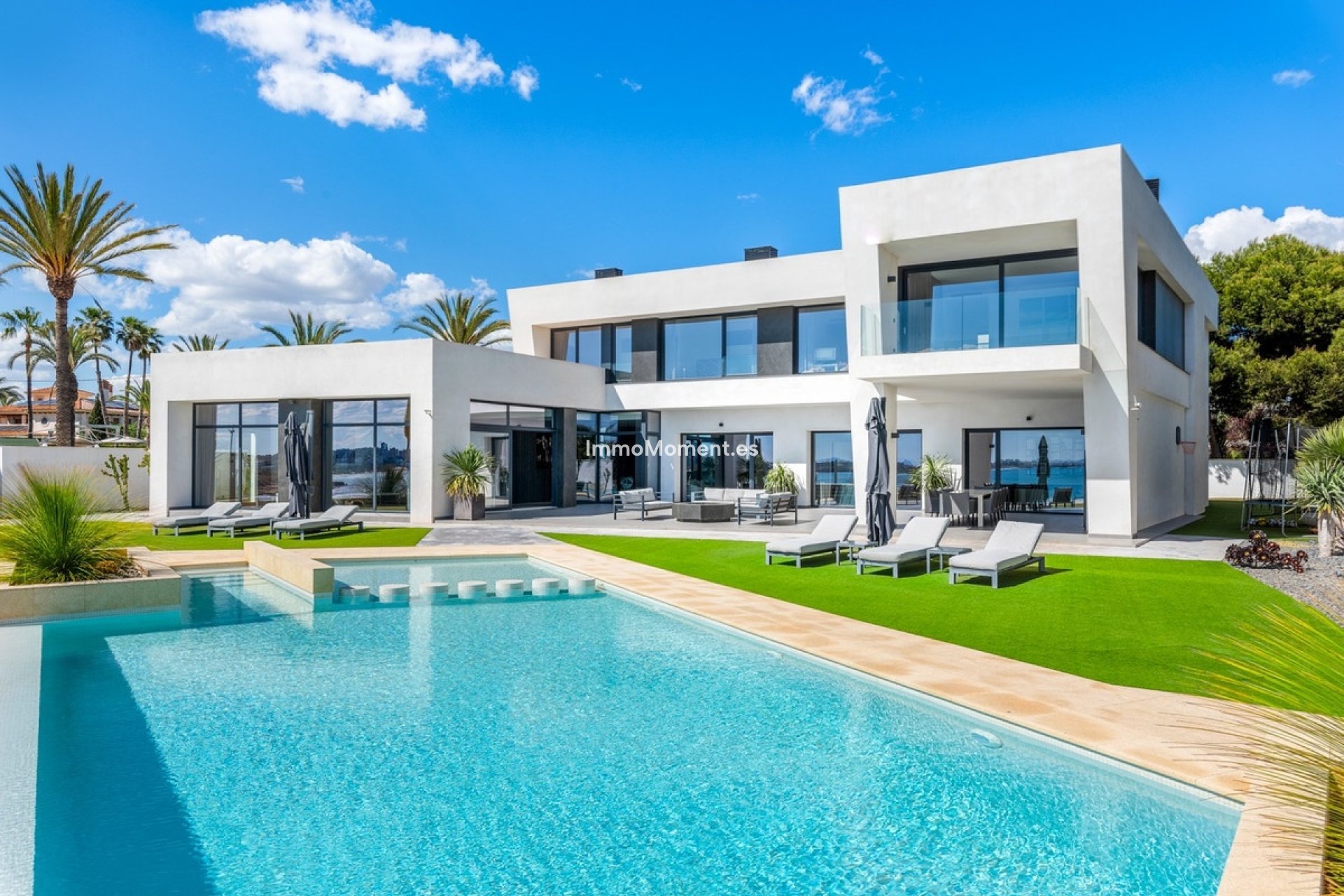 Resale - Detached villa - Orihuela Costa - Cabo roig - La Zenia