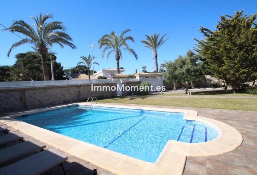 Resale - Detached villa - Orihuela Costa - Cabo roig - La Zenia