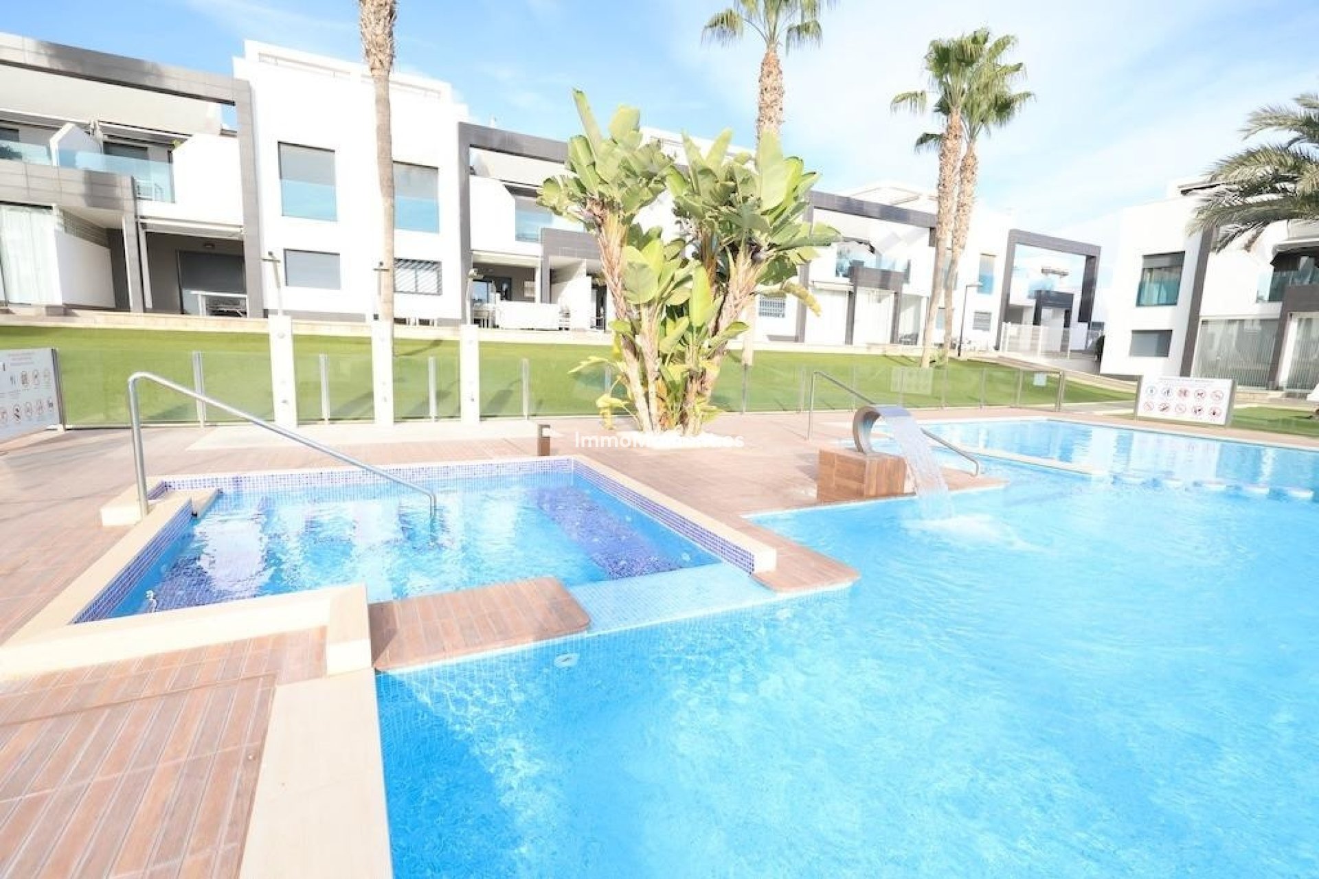 Resale - Detached villa - Orihuela Costa - Cabo roig - La Zenia