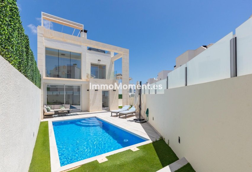 Resale - Detached villa - Orihuela Costa - Cabo roig - La Zenia