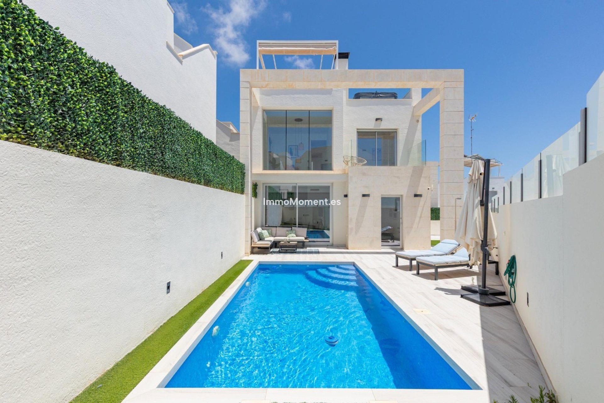 Resale - Detached villa - Orihuela Costa - Cabo roig - La Zenia