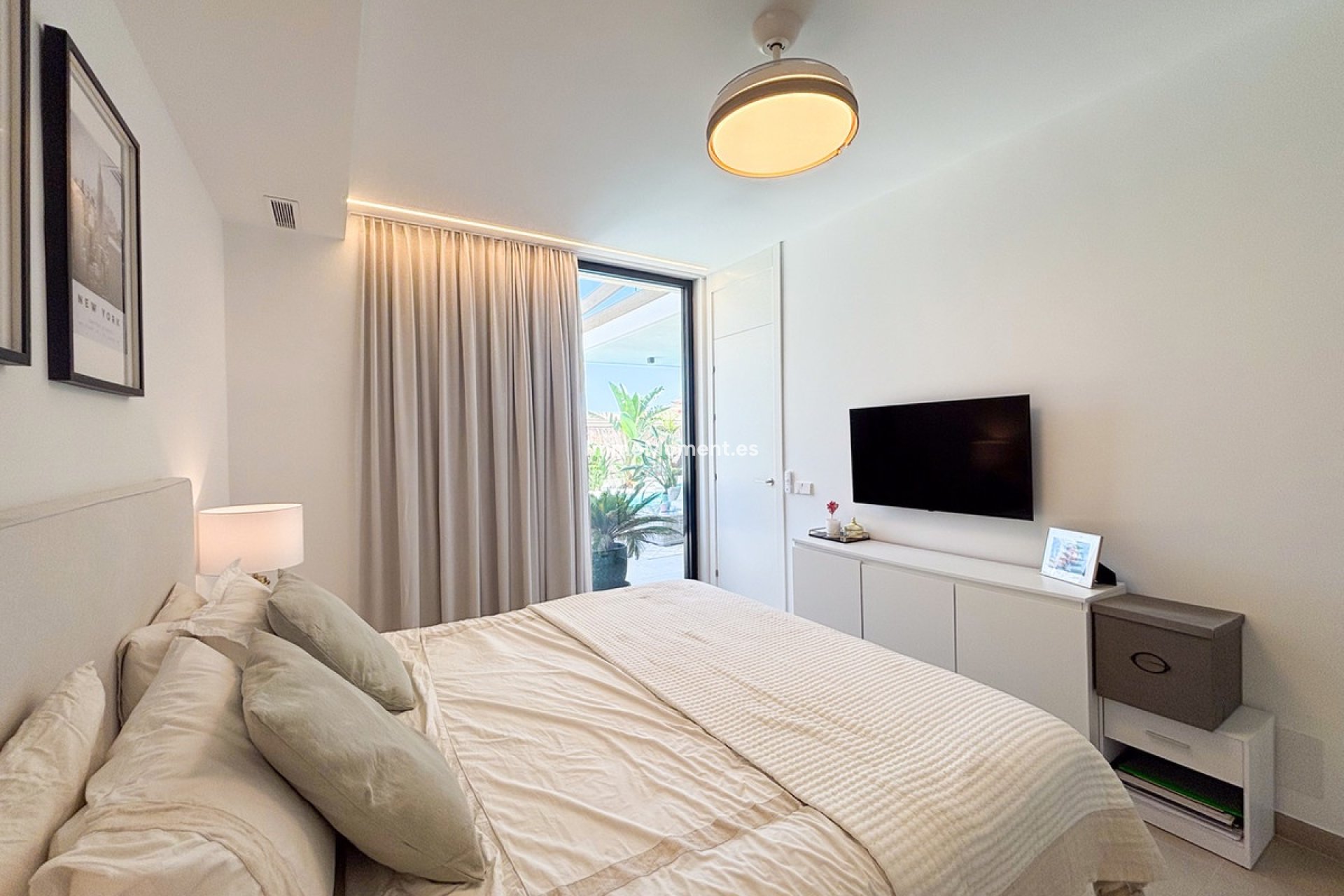 Resale - Detached villa - Orihuela Costa - Cabo roig - La Zenia