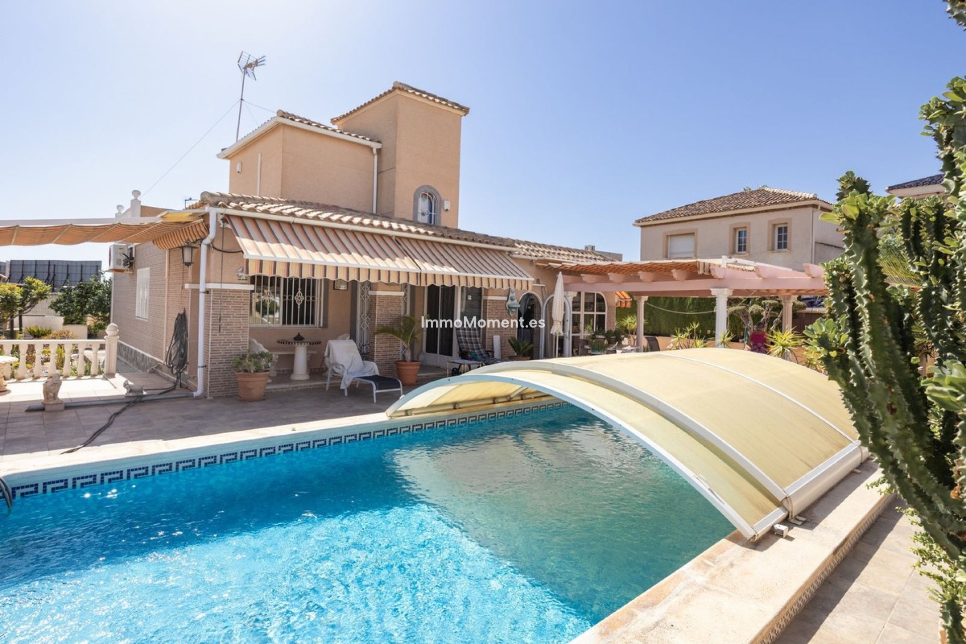 Resale - Detached villa - Orihuela Costa - La Regia