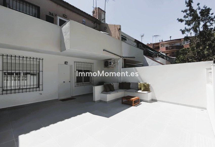 Resale - Detached villa - Orihuela Costa - La Regia