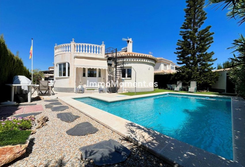 Resale - Detached villa - Orihuela Costa - Playa Flamenca