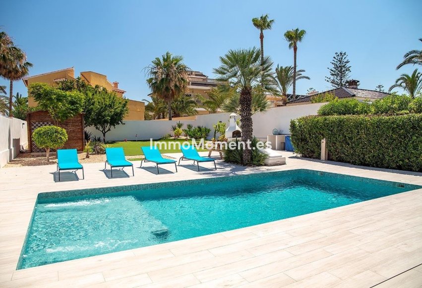 Resale - Detached villa - Orihuela Costa - Playa Flamenca