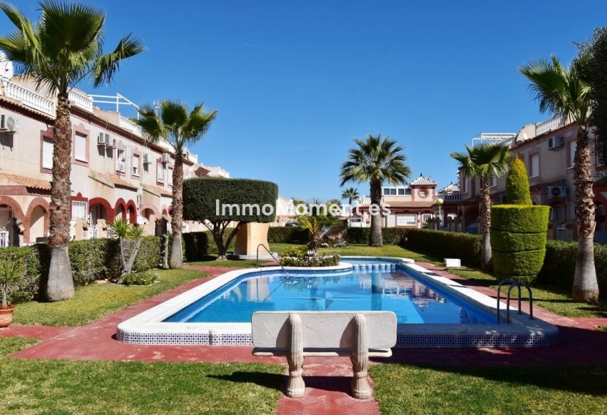 Resale - Detached villa - Orihuela Costa - Playa Flamenca