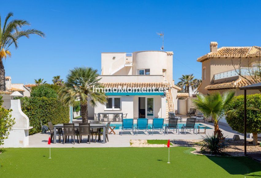 Resale - Detached villa - Orihuela Costa - Playa Flamenca