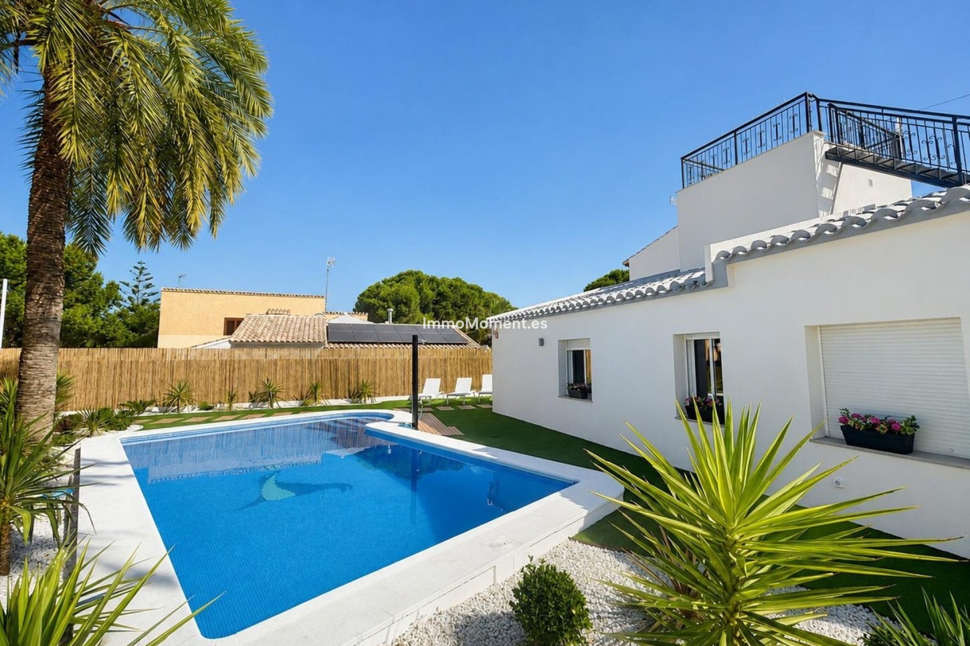 Resale - Detached villa - Orihuela Costa - Punta Prima