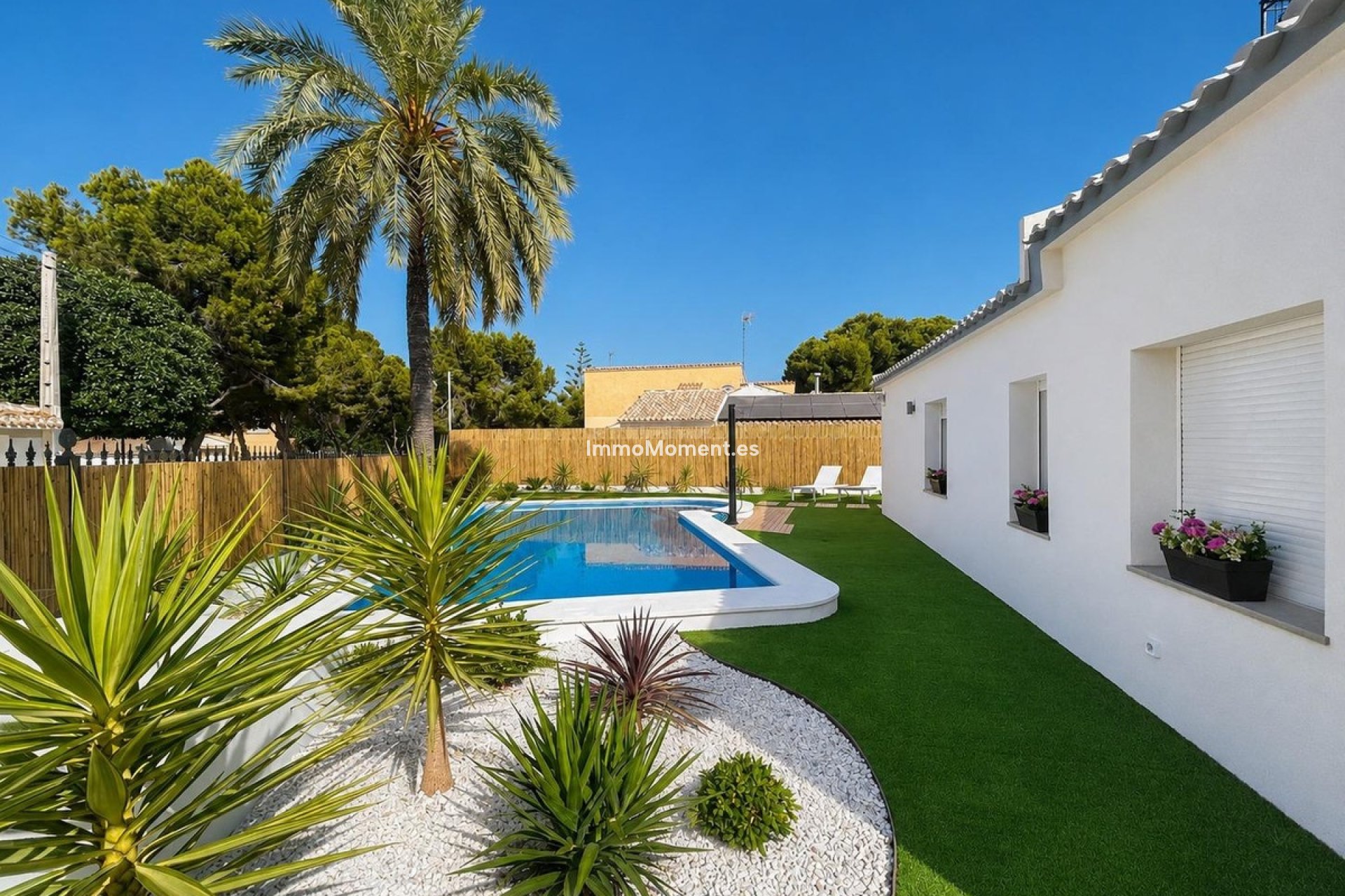 Resale - Detached villa - Orihuela Costa - Punta Prima