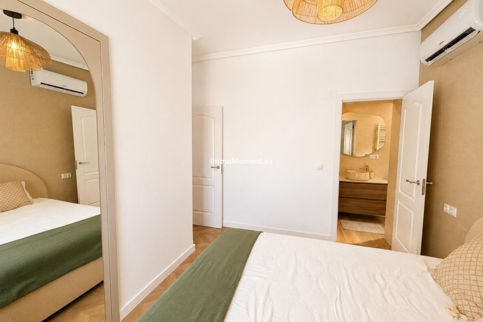 Resale - Detached villa - Orihuela Costa - Punta Prima