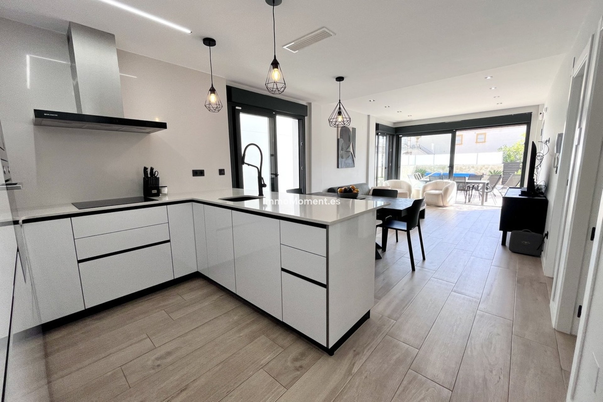 Resale - Detached villa - Orihuela Costa - Punta Prima
