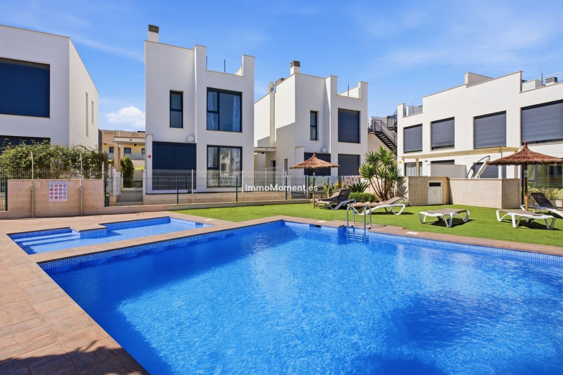 Resale - Detached villa - Orihuela Costa - Punta Prima