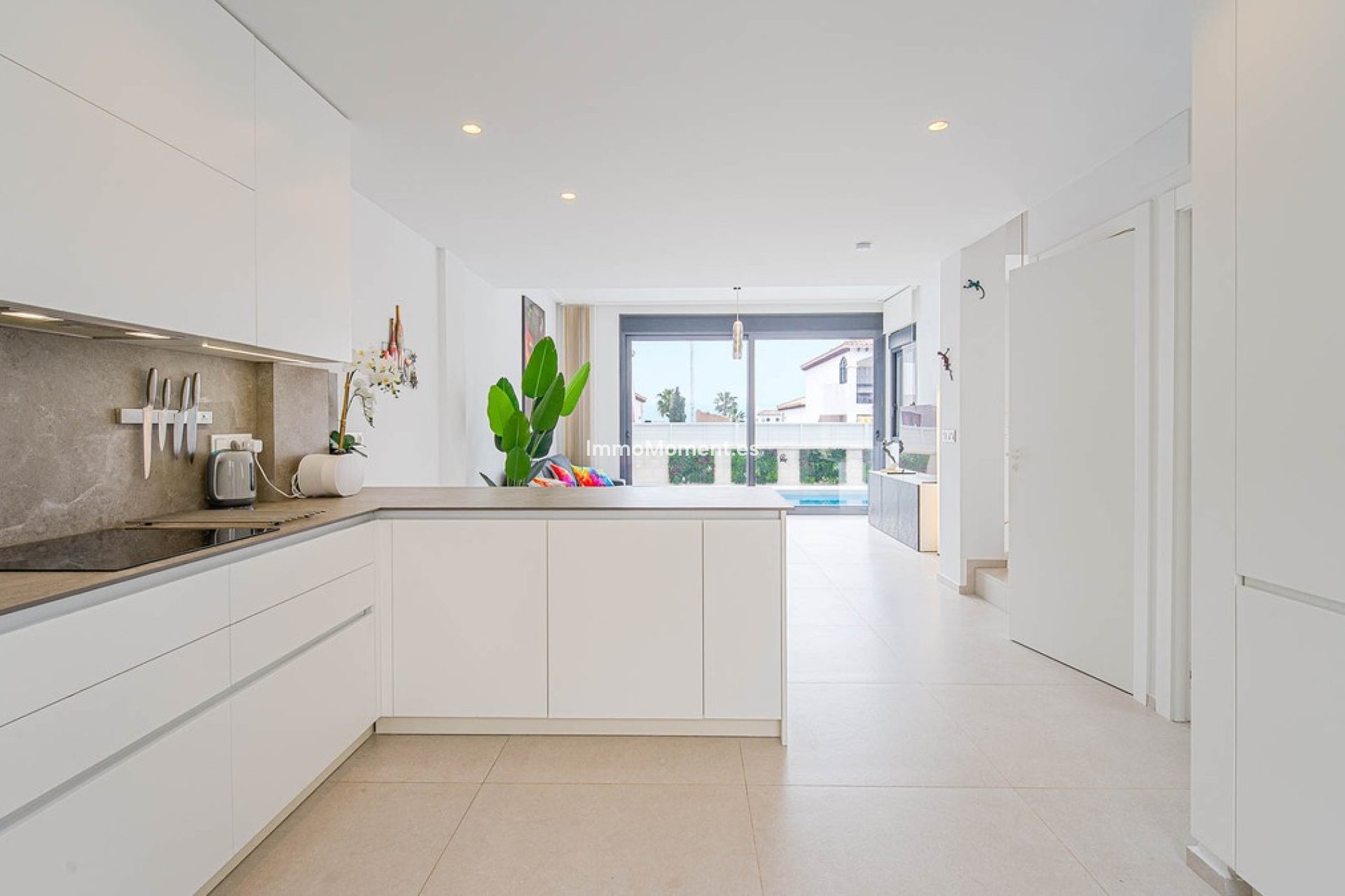 Resale - Detached villa - Orihuela Costa - Punta Prima