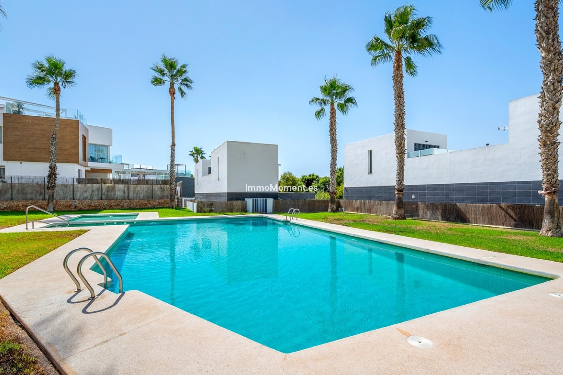 Resale - Detached villa - Orihuela Costa - Villamartín