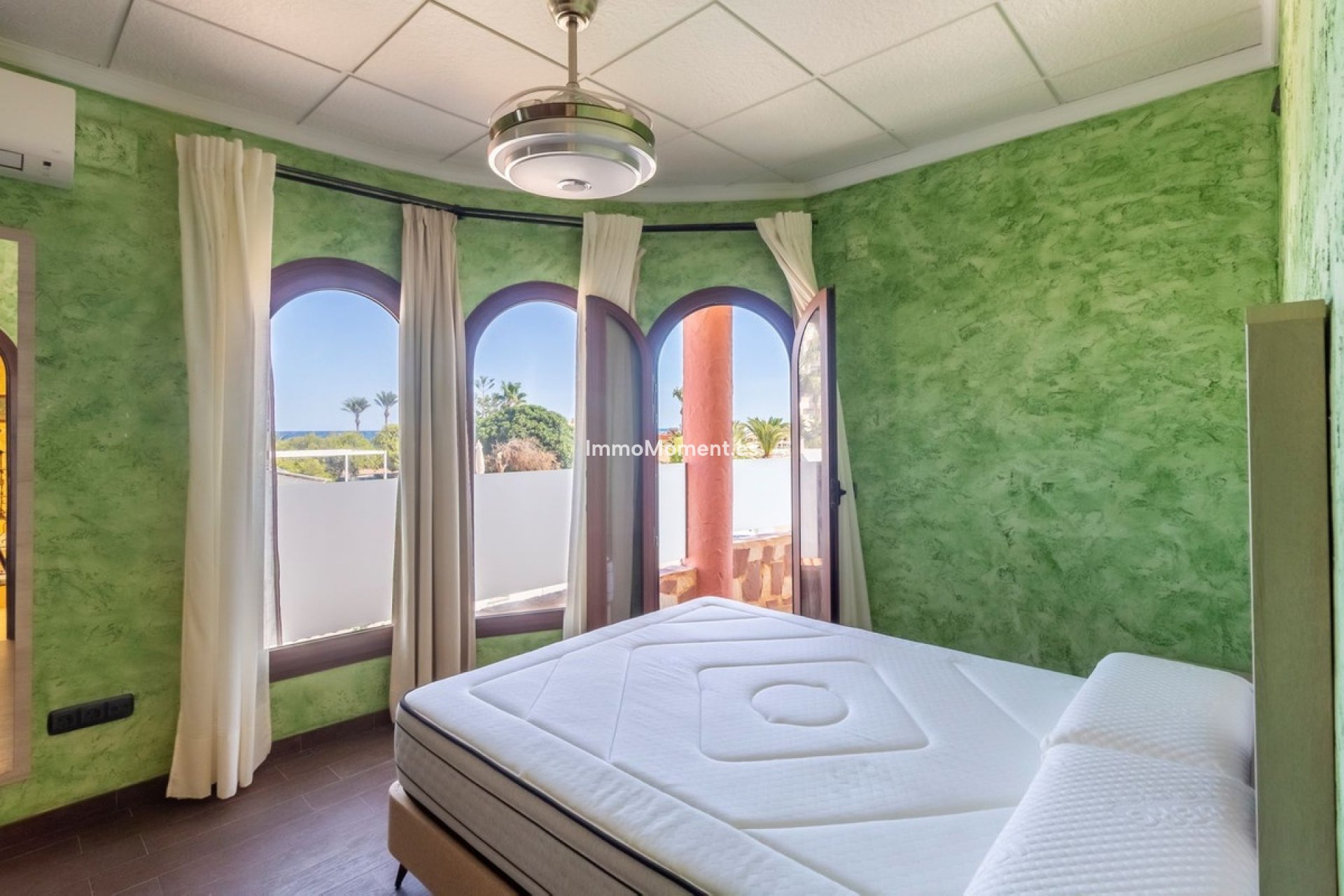 Resale - Detached villa - Orihuela Costa