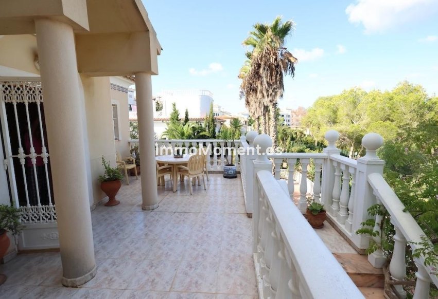 Resale - Detached villa - Orihuela Costa