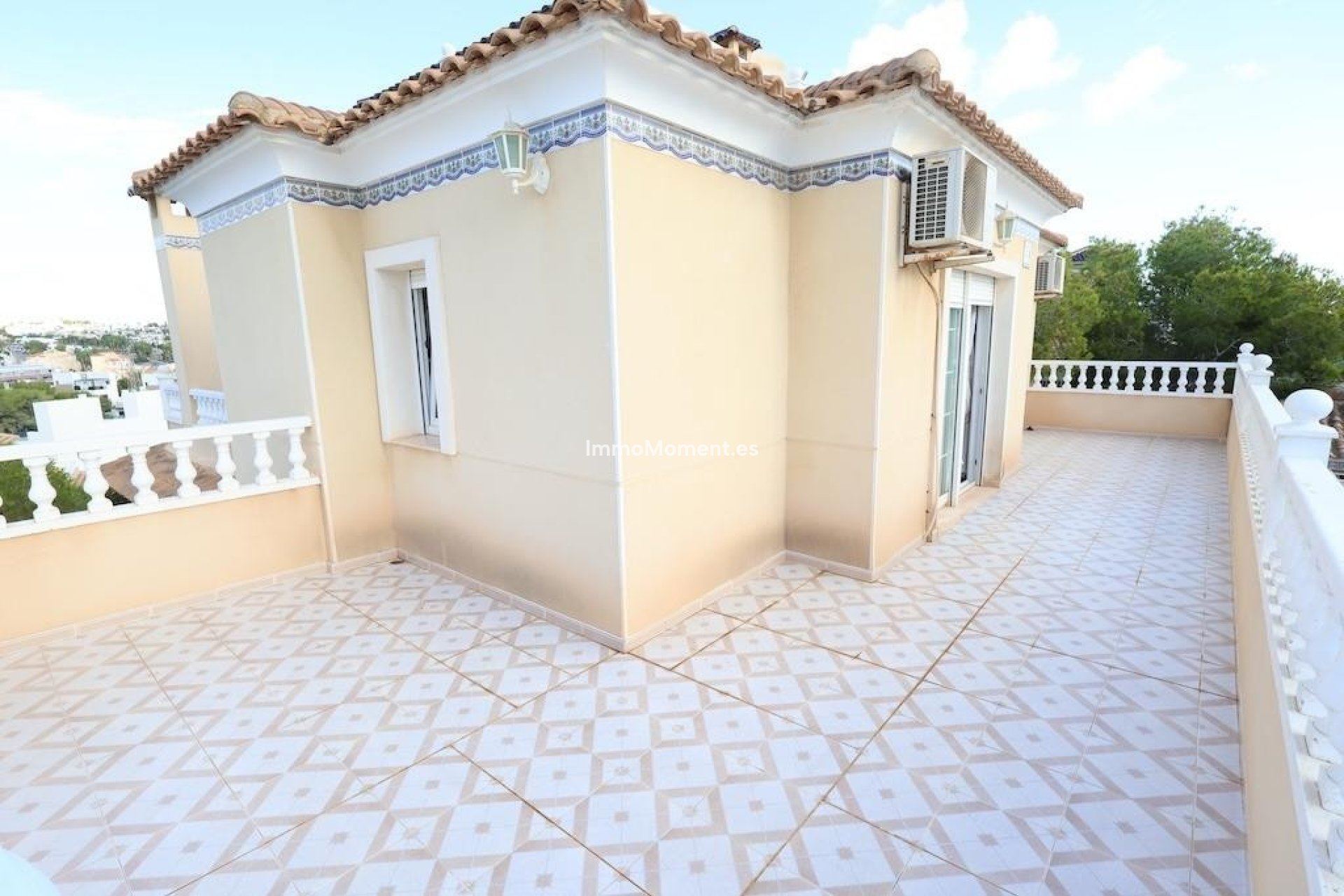 Resale - Detached villa - Orihuela Costa