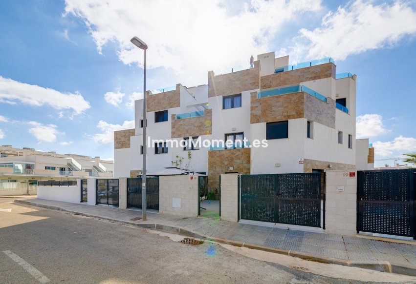 Resale - Detached villa - Orihuela Costa