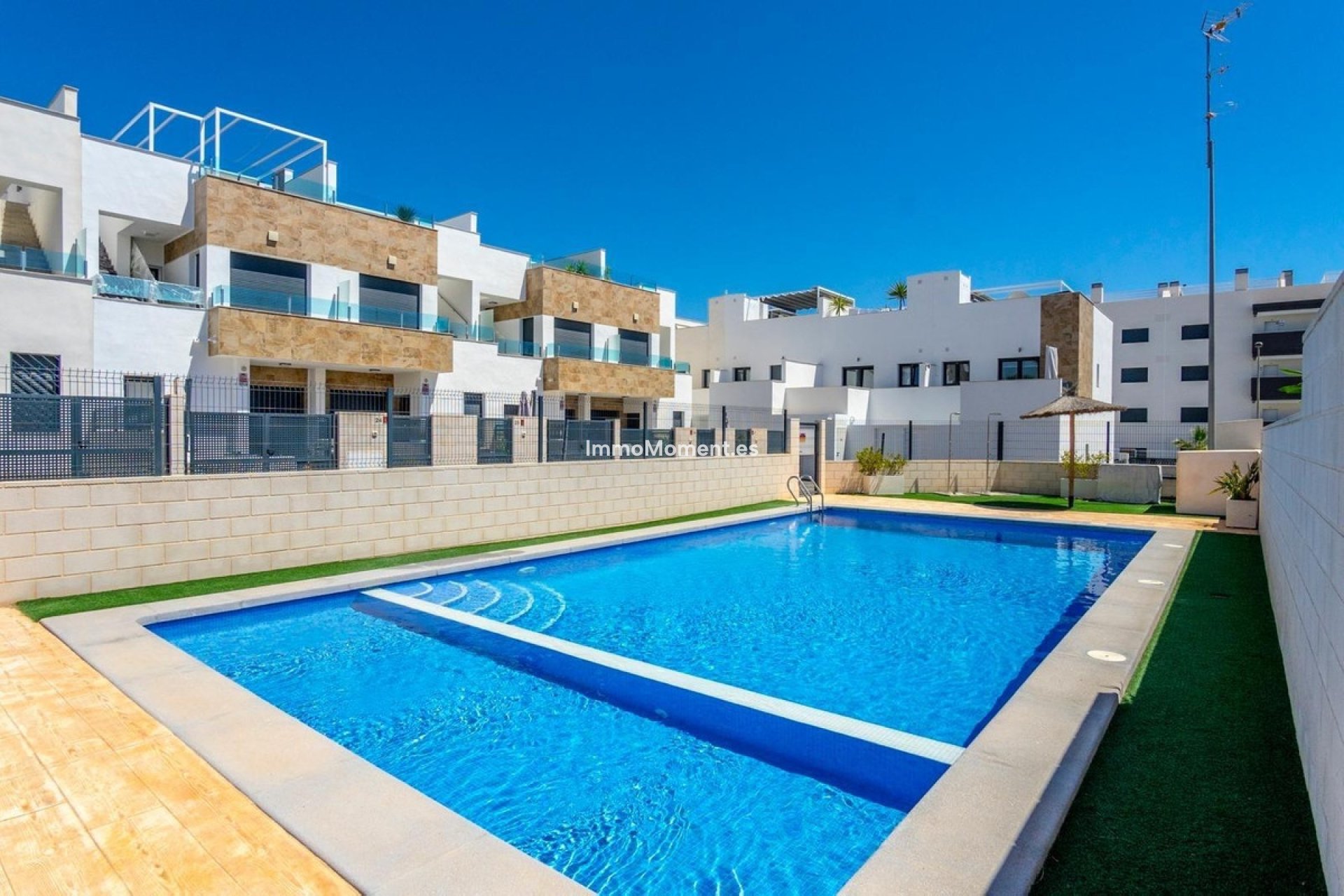 Resale - Detached villa - Orihuela Costa