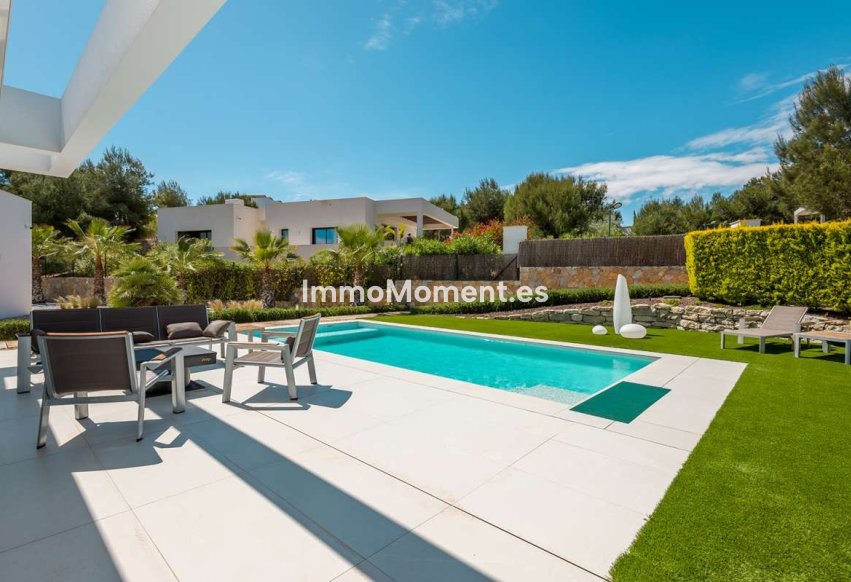 Resale - Detached villa - Orihuela - Las Colinas Golf
