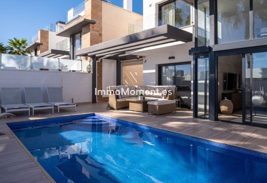 Resale - Detached villa - Orihuela - Lomas de Cabo Roig