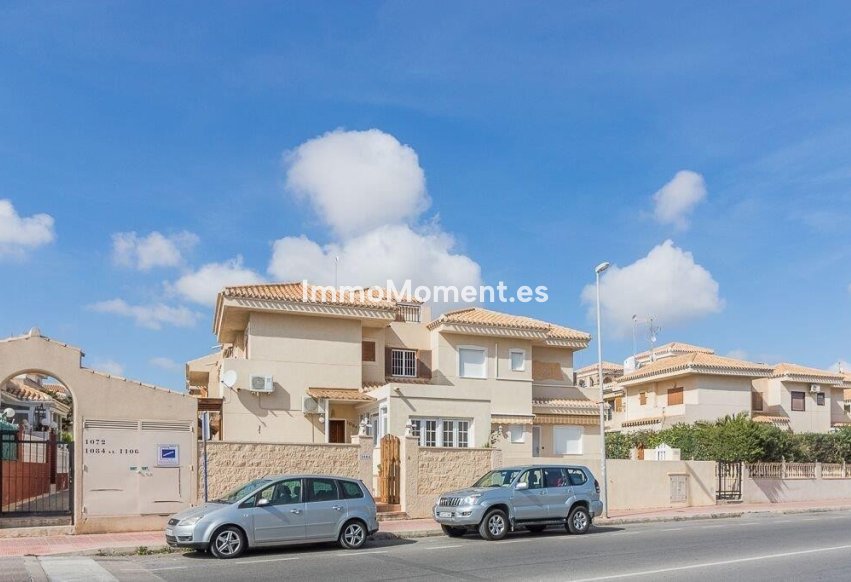 Resale - Detached villa - Orihuela - Playa Flamenca