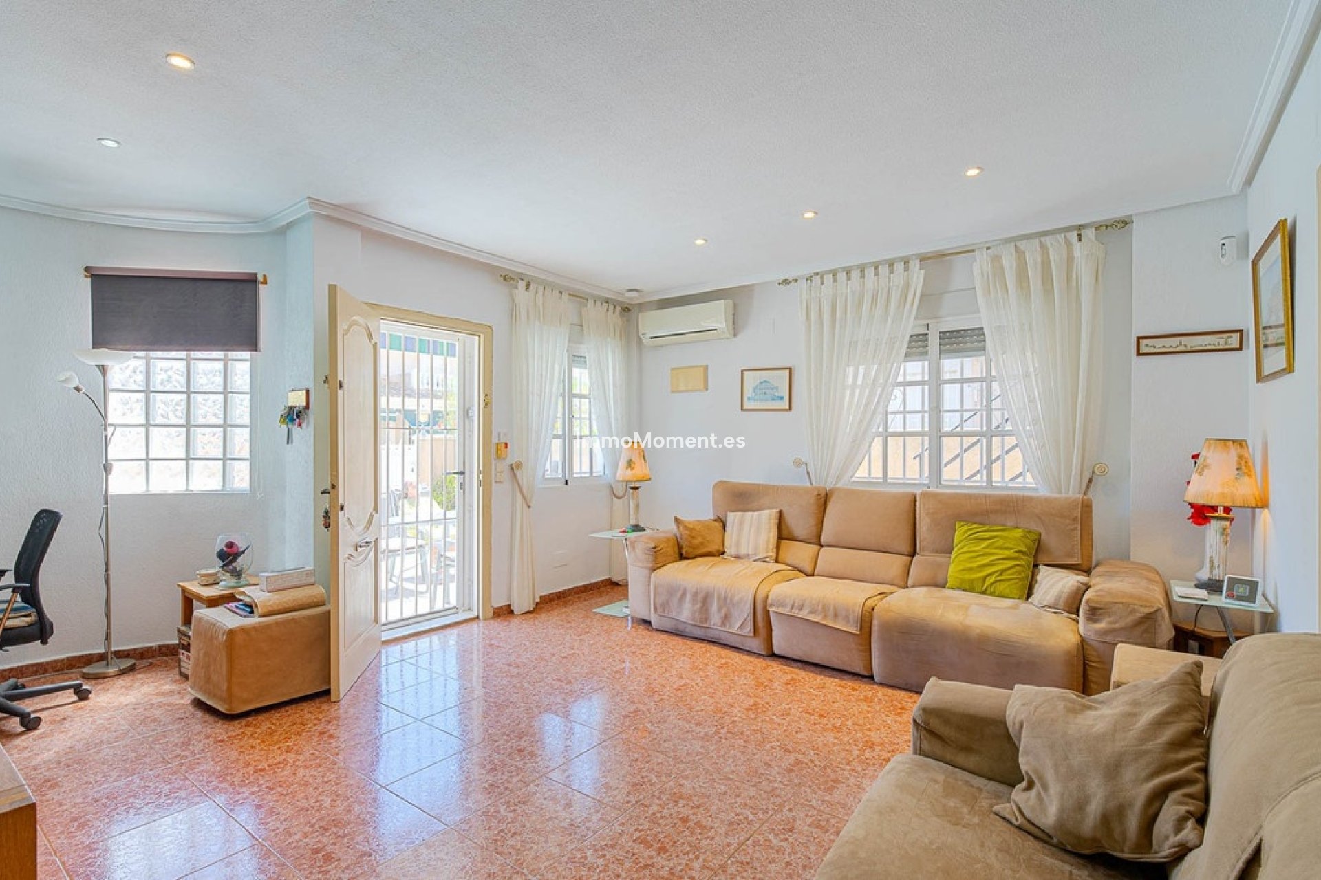 Resale - Detached villa - Orihuela - Punta Prima