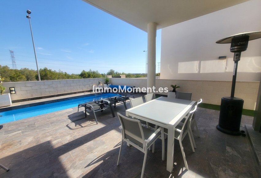 Resale - Detached villa - Orihuela - Villamartin