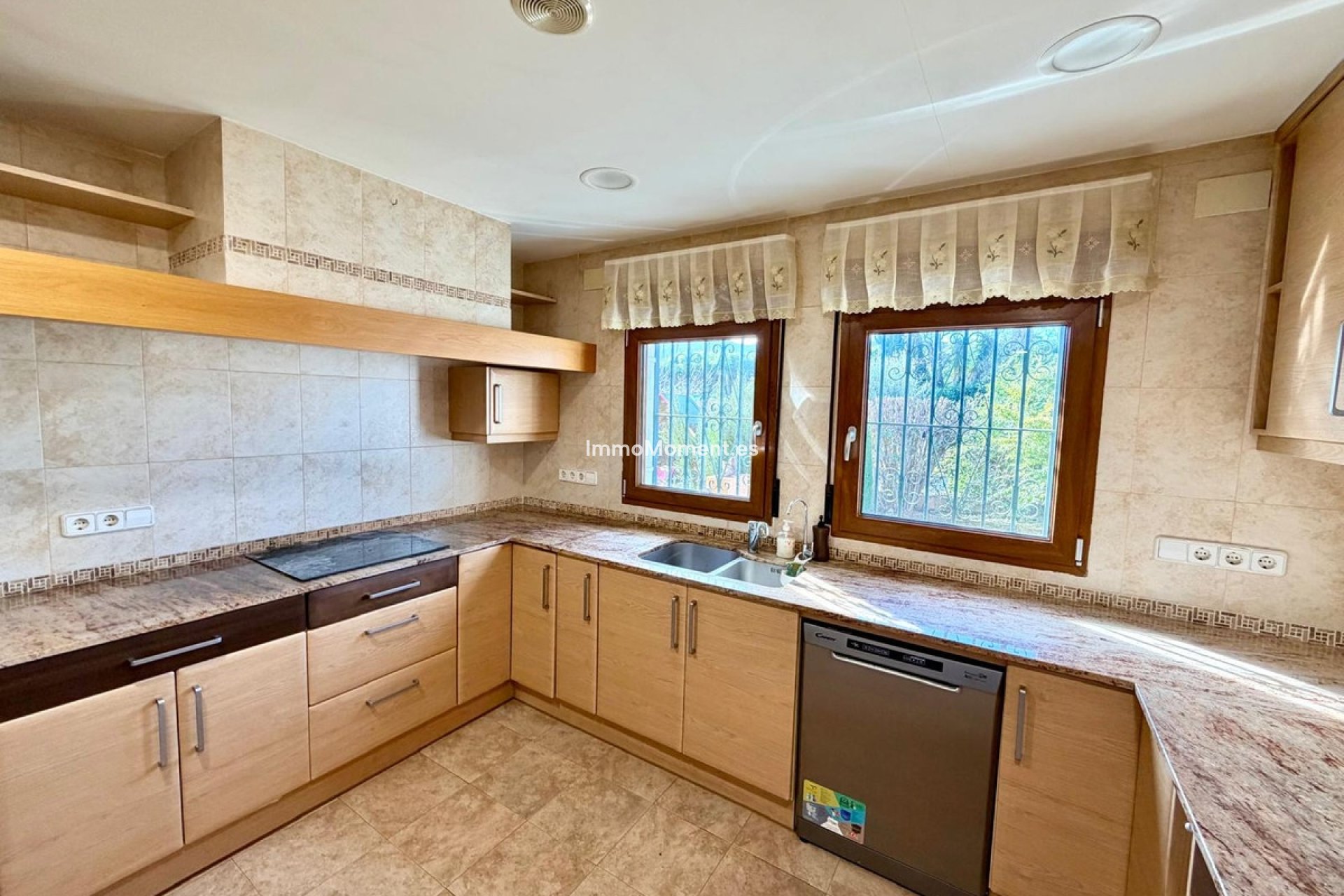 Resale - Detached villa - Pedreguer - Pedreguer Centro