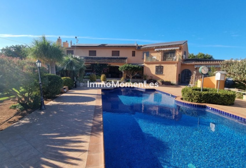 Resale - Detached villa - Pedreguer - Pedreguer Centro
