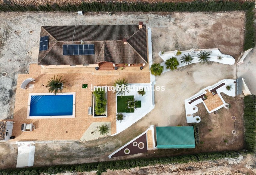 Resale - Detached villa - Pinoso - Pinoso Centro
