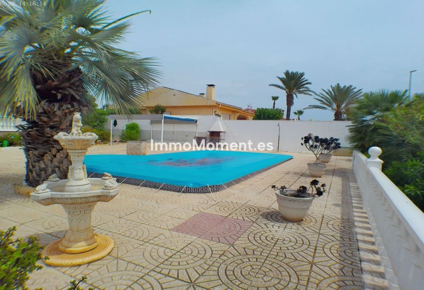 Resale - Detached villa - San Fulgencio - La Marina