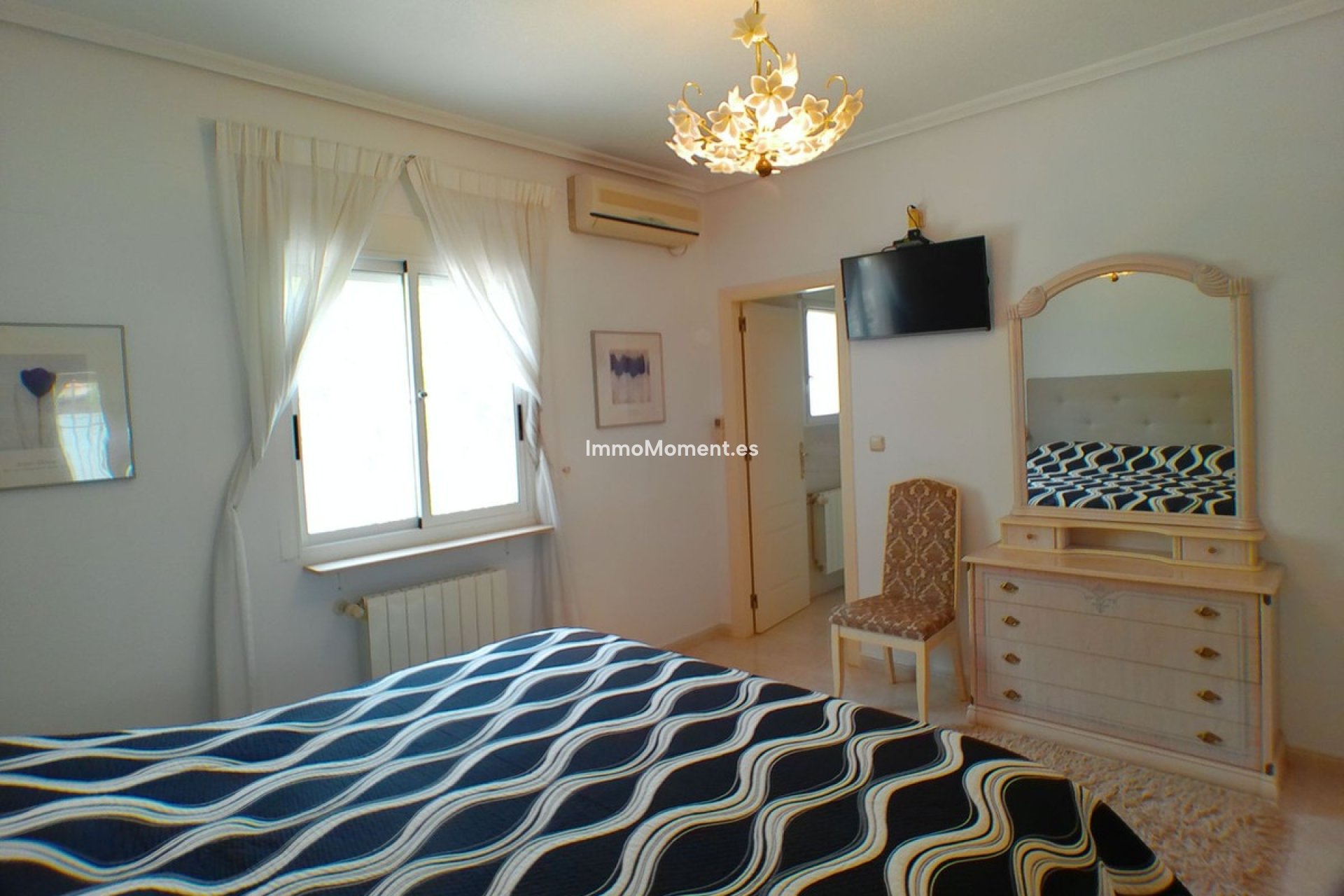 Resale - Detached villa - San Fulgencio - La Marina