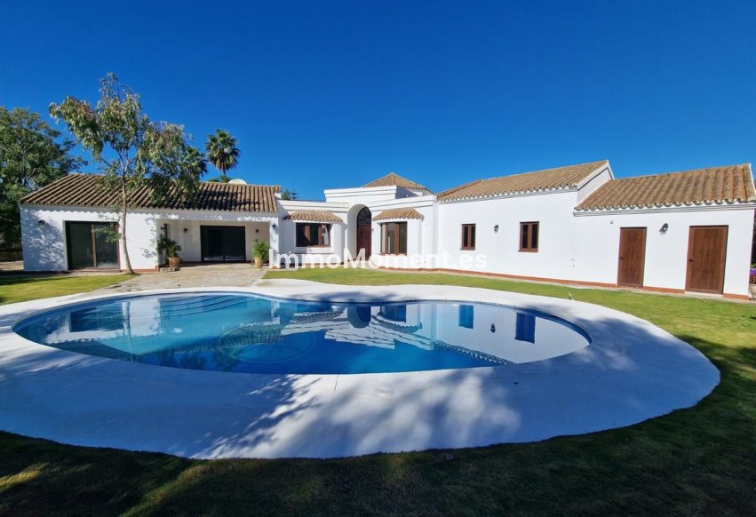 Resale - Detached villa - Sotogrande - Sotogrande Alto