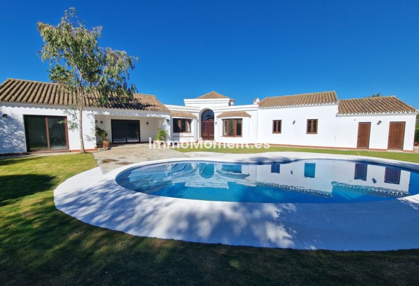 Resale - Detached villa - Sotogrande - Sotogrande Alto