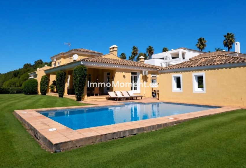 Resale - Detached villa - Sotogrande - Sotogrande Costa