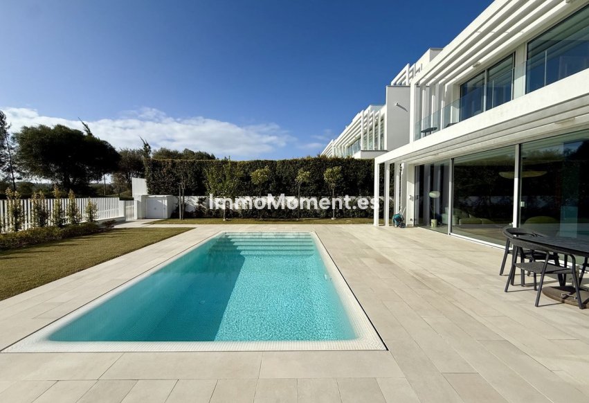 Resale - Detached villa - Sotogrande