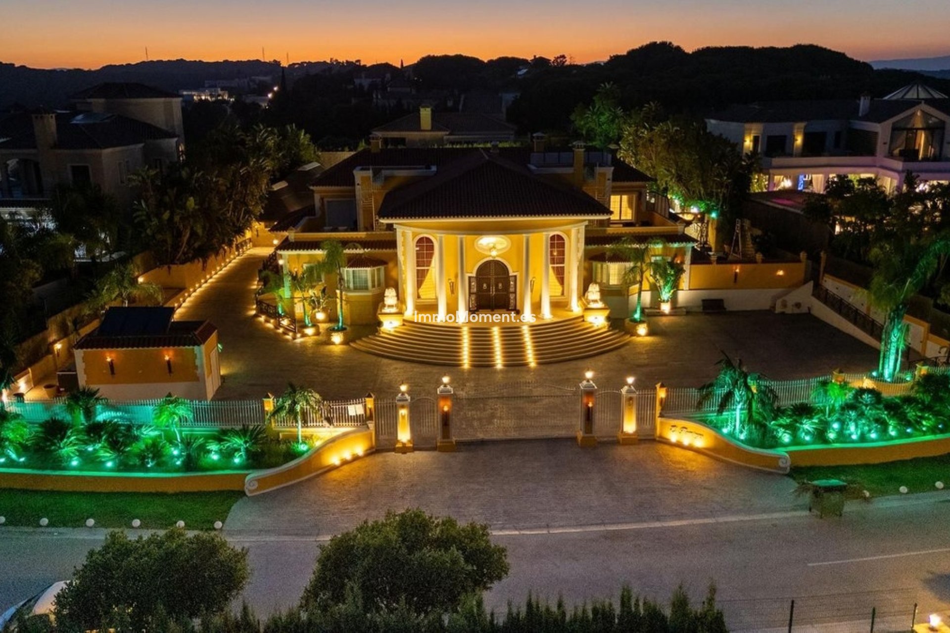 Resale - Detached villa - Sotogrande