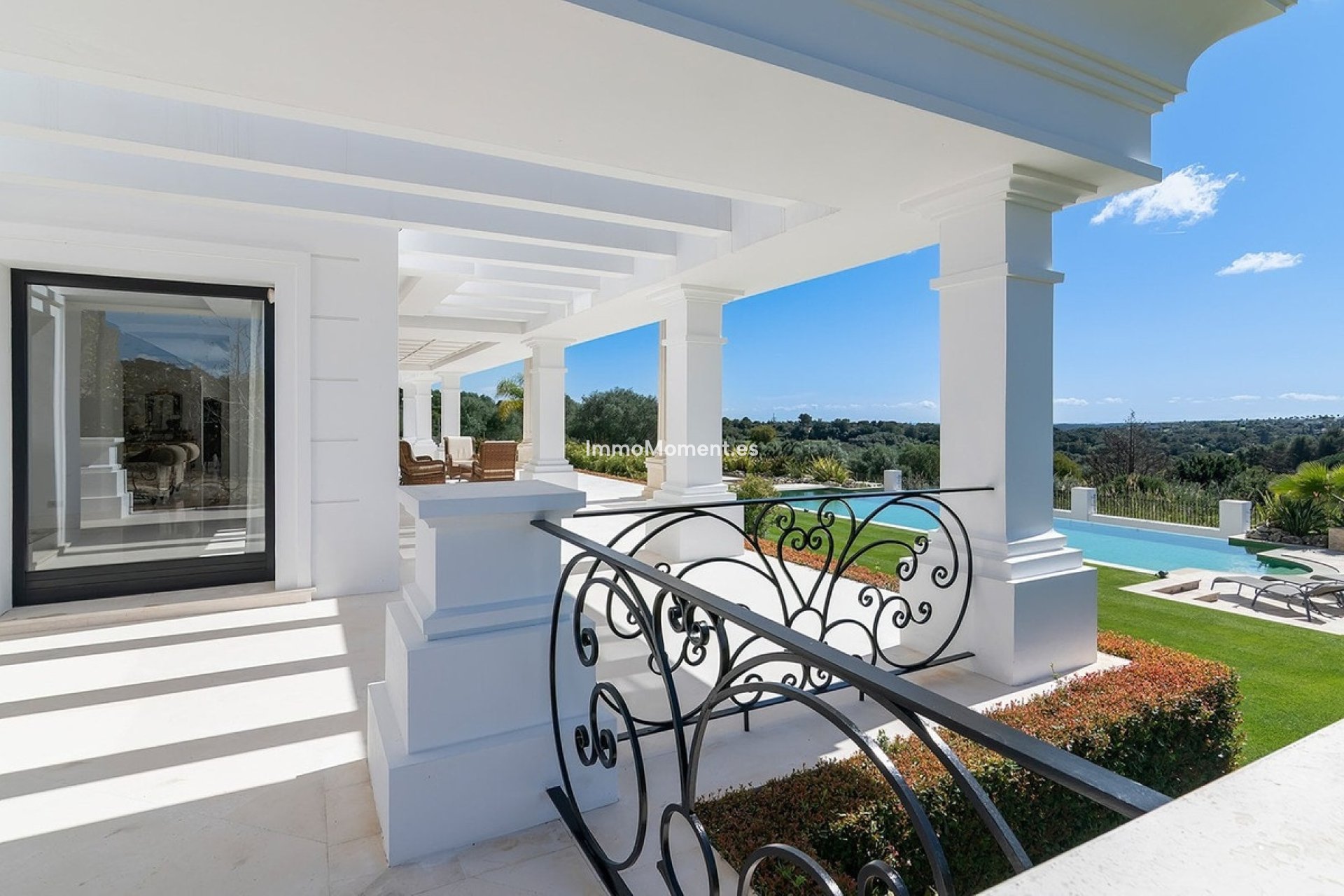 Resale - Detached villa - Sotogrande