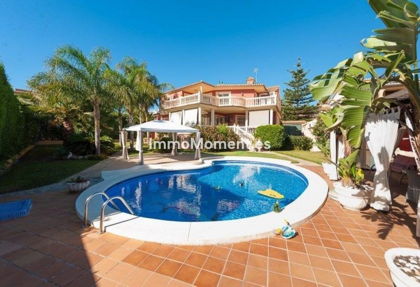 Resale - Detached villa - Torremolinos - Playamar