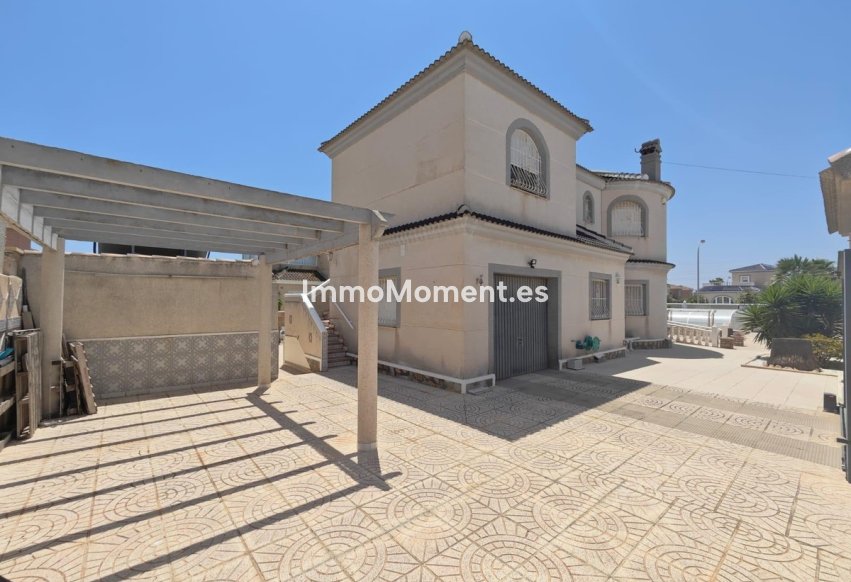 Resale - Detached villa - Torrevieja - La Siesta