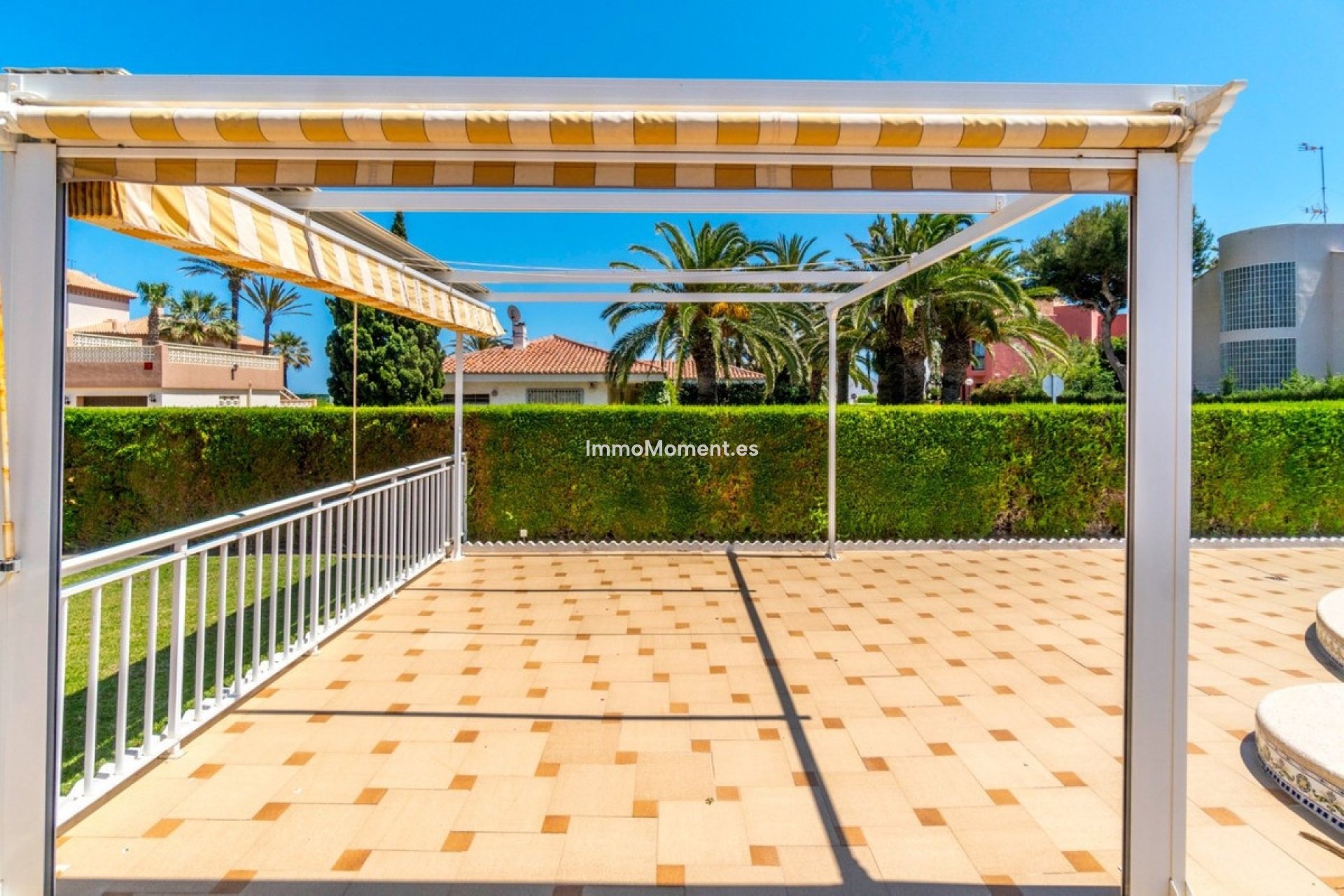 Resale - Detached villa - Torrevieja - La Veleta