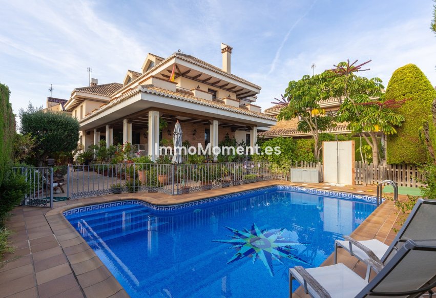 Resale - Detached villa - Torrevieja - La Veleta