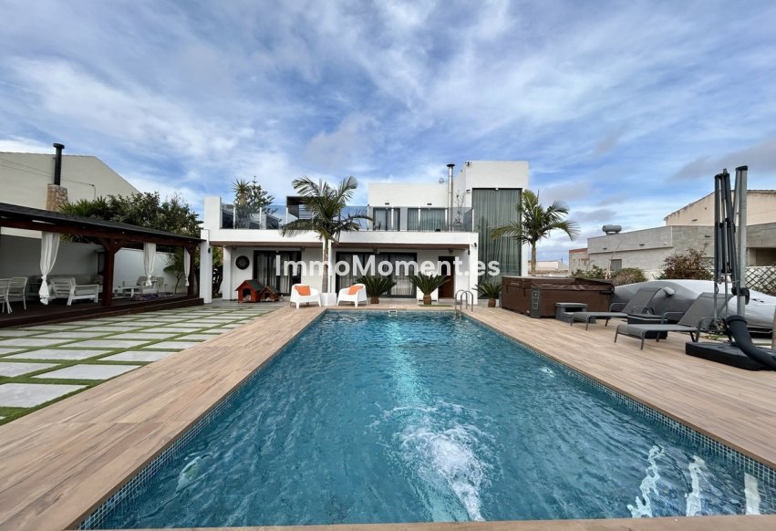 Resale - Detached villa - Torrevieja - Los Balcones - Los Altos del Edén