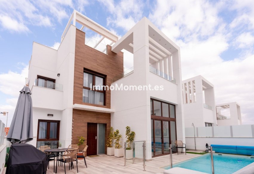 Resale - Detached villa - Torrevieja - Los Balcones - Los Altos del Edén