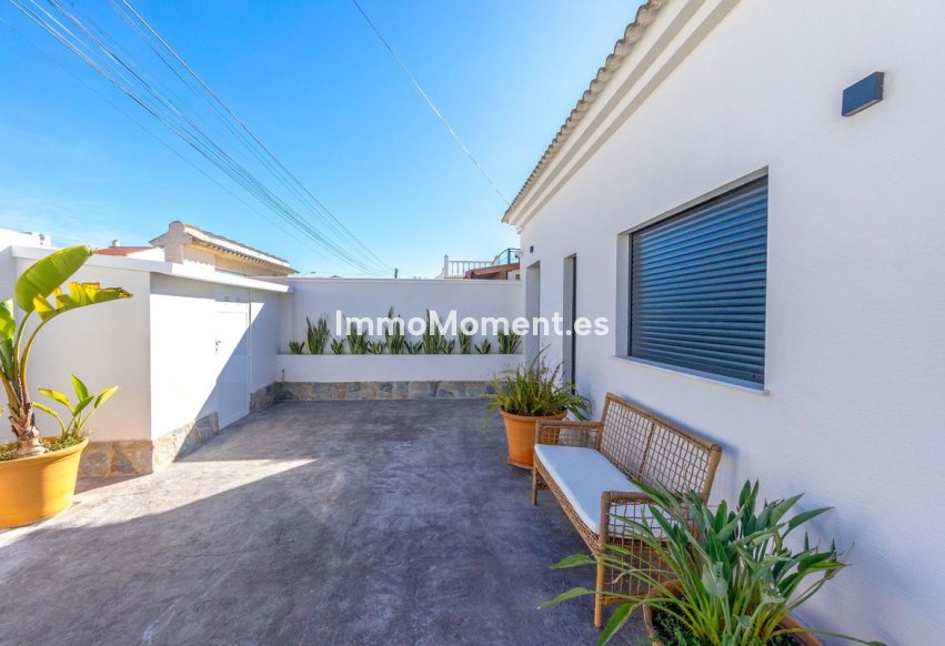 Resale - Detached villa - Torrevieja - Torrevieja Centro