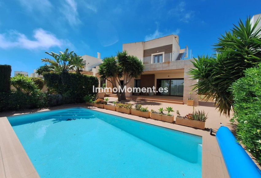 Resale - Detached villa - Torrevieja - Torrevieja Centro