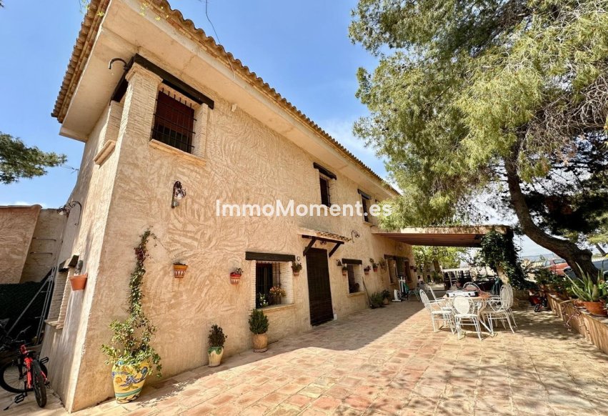 Resale - Detached villa - Yecla - Yecla Centro