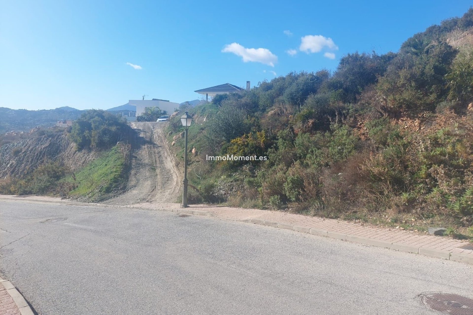 Resale - Land - Inland  - Coín